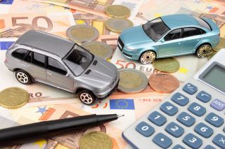 Foto: Autos und Geld
